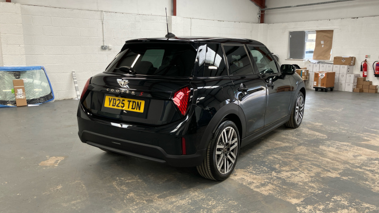 MINI Cooper 2.0 S Classic 5dr Auto Petrol Hatchback